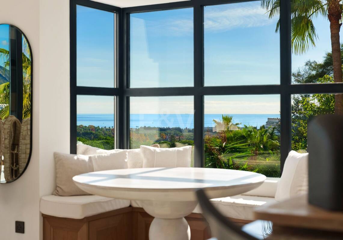 A Landmark Residence in Nueva Andalucía for an Exceptional Lifestyle