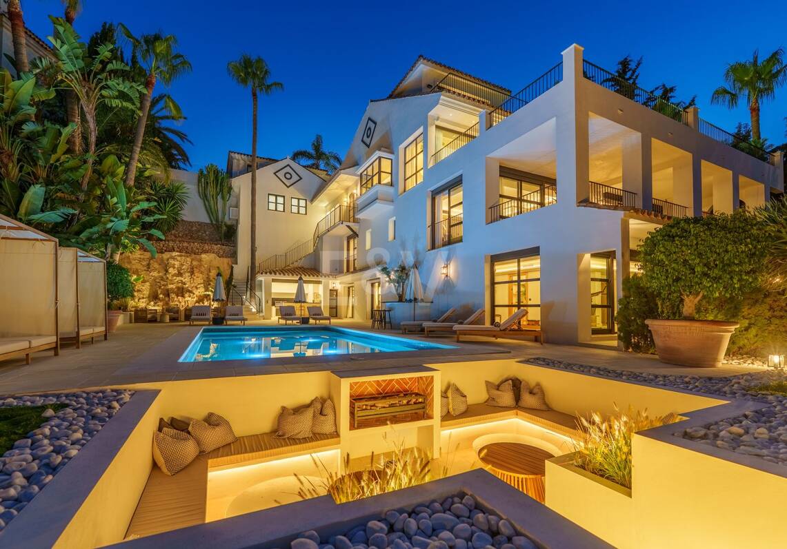 A Landmark Residence in Nueva Andalucía for an Exceptional Lifestyle