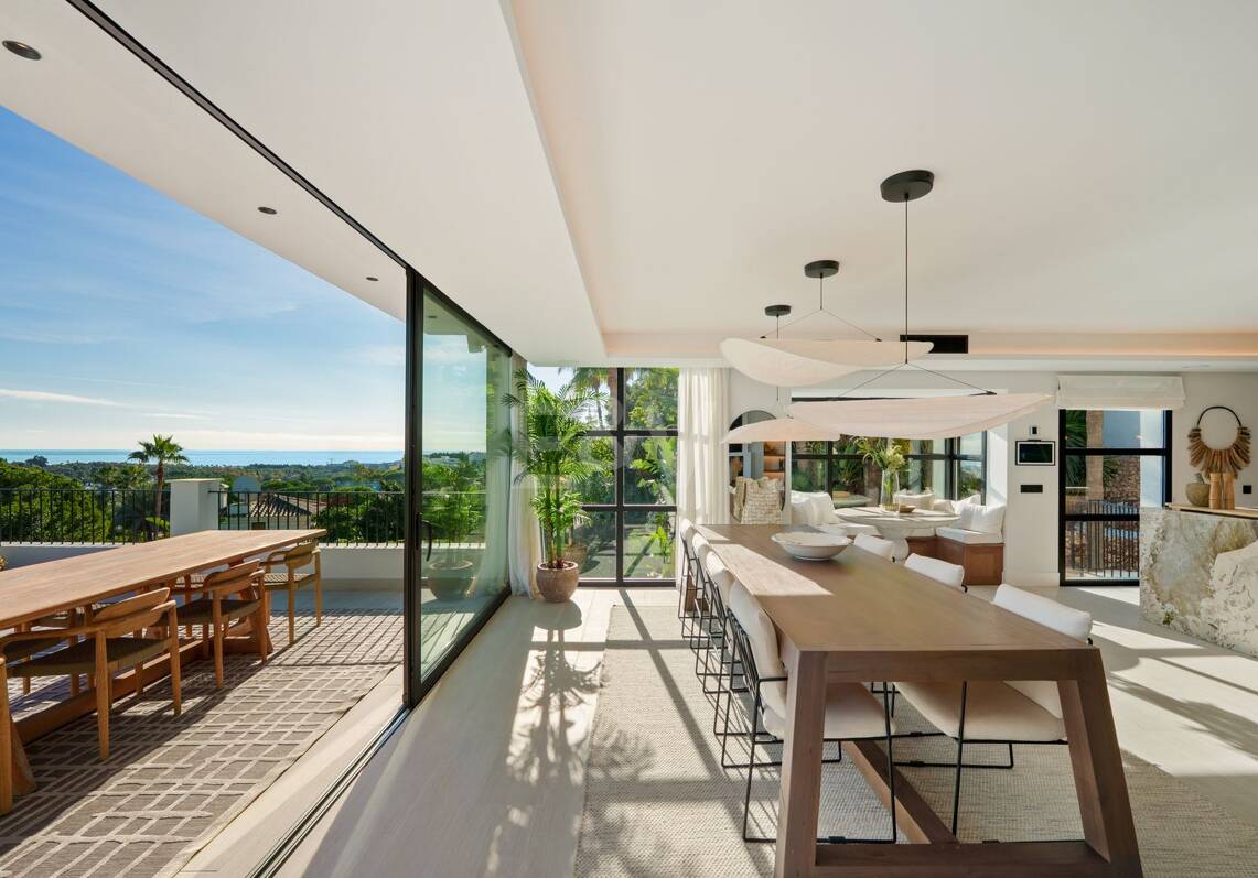 A Landmark Residence in Nueva Andalucía for an Exceptional Lifestyle
