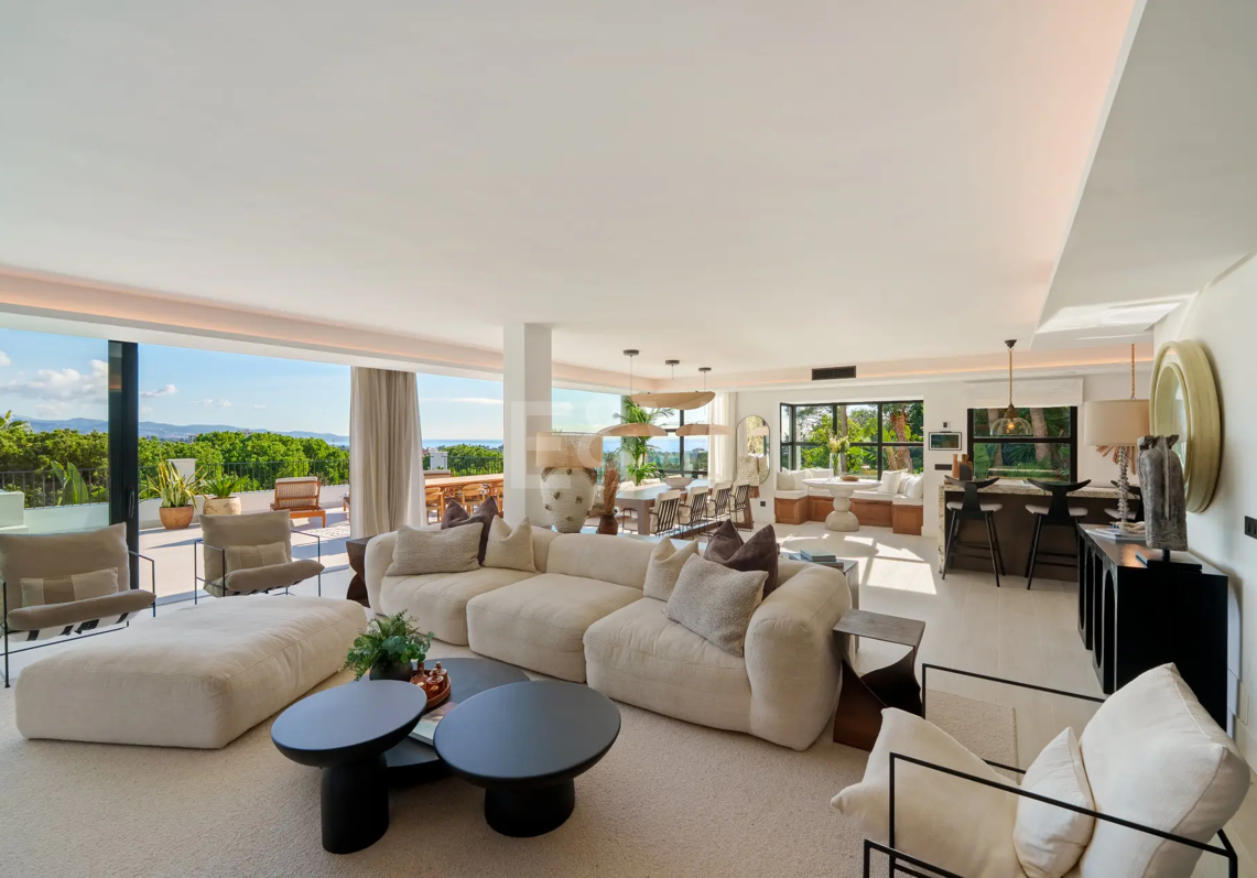 A Landmark Residence in Nueva Andalucía for an Exceptional Lifestyle