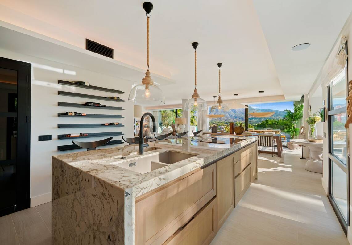 A Landmark Residence in Nueva Andalucía for an Exceptional Lifestyle