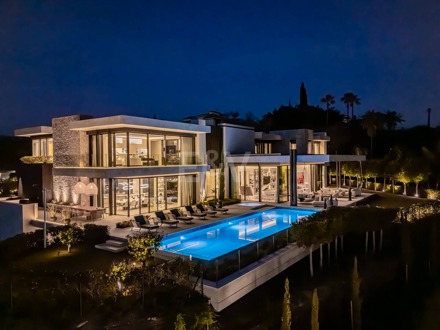 Un santuario contemporáneo con impresionantes vistas al mar