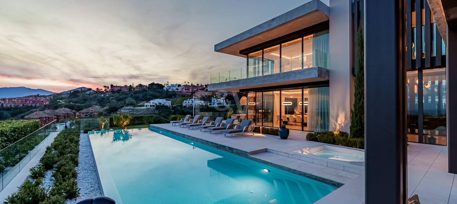 Ein zeitgenössisches Refugium mit atemberaubendem Meerblick