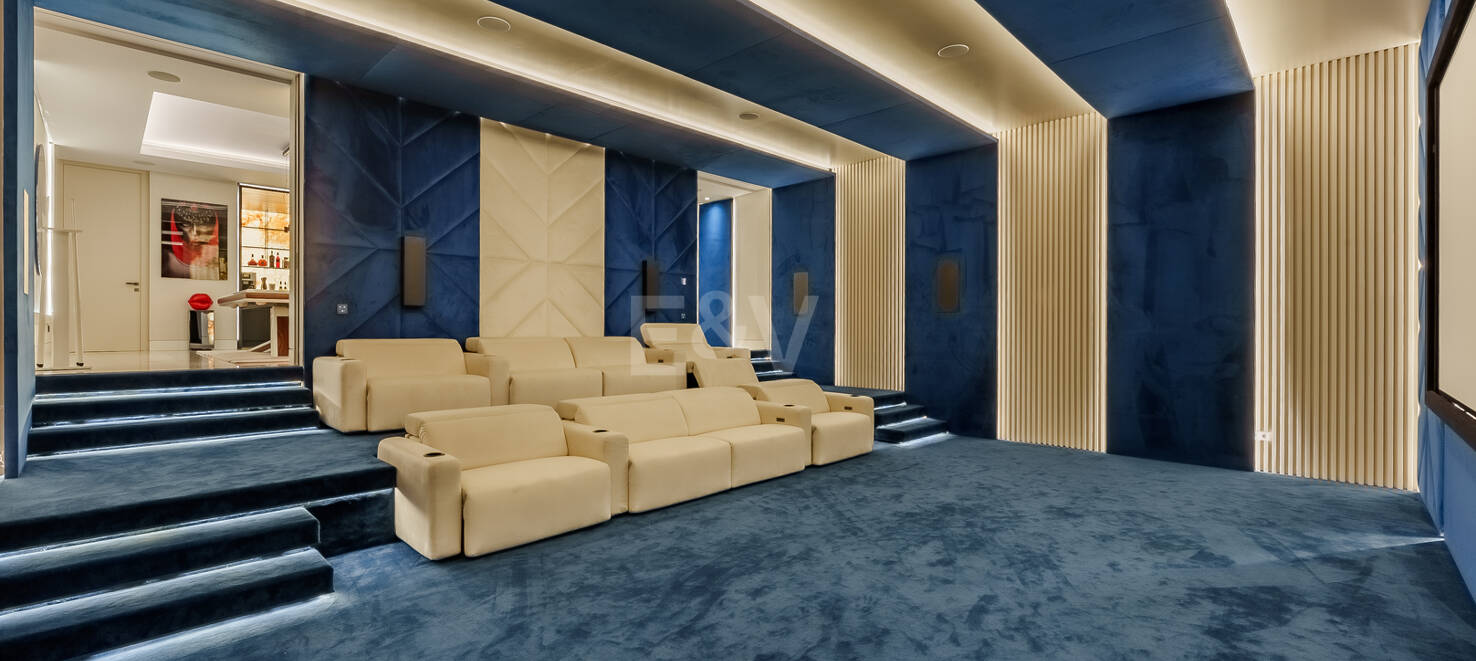 Ein zeitgenössisches Refugium mit atemberaubendem Meerblick