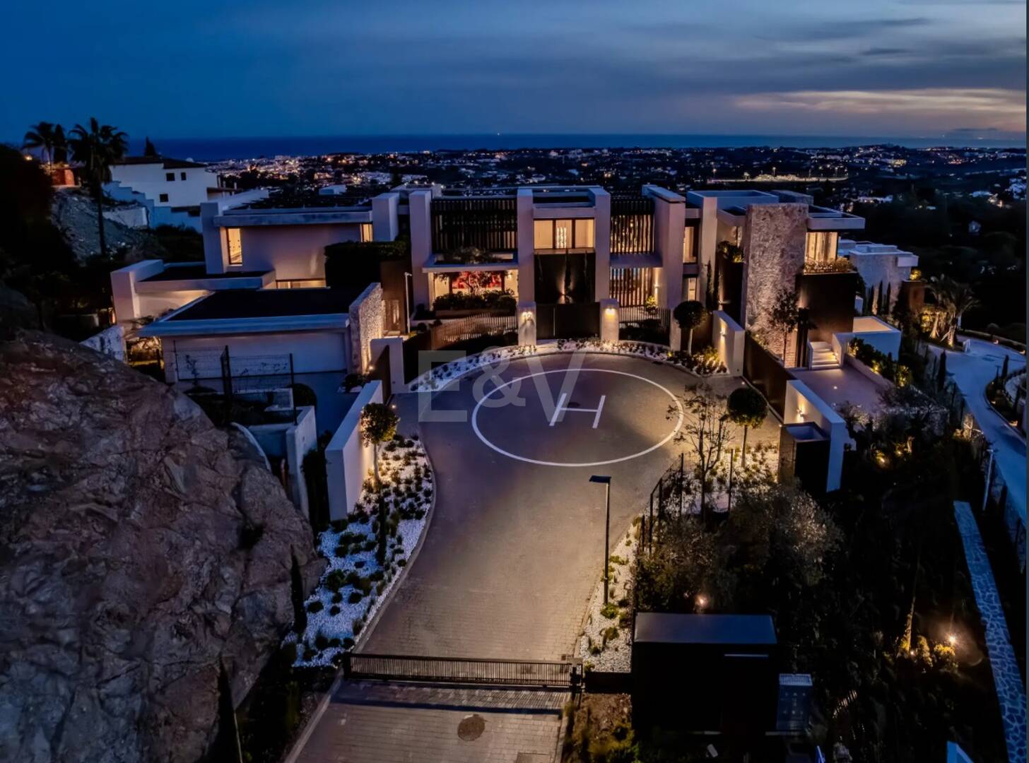 Un santuario contemporáneo con impresionantes vistas al mar