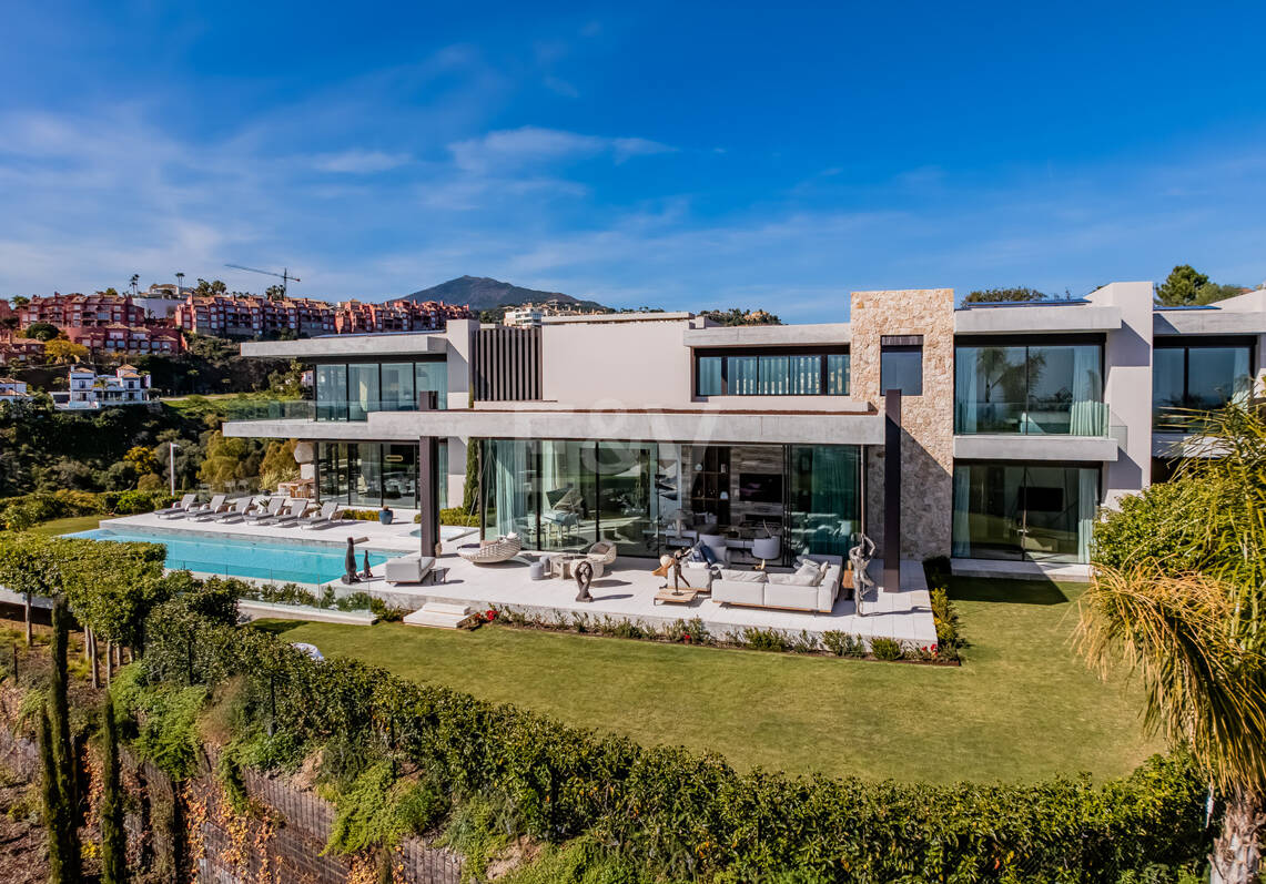 Masterpiece-Villa moderne Vue imprenable sur la mer