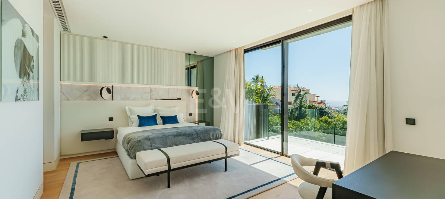 Ein zeitgenössisches Refugium mit atemberaubendem Meerblick