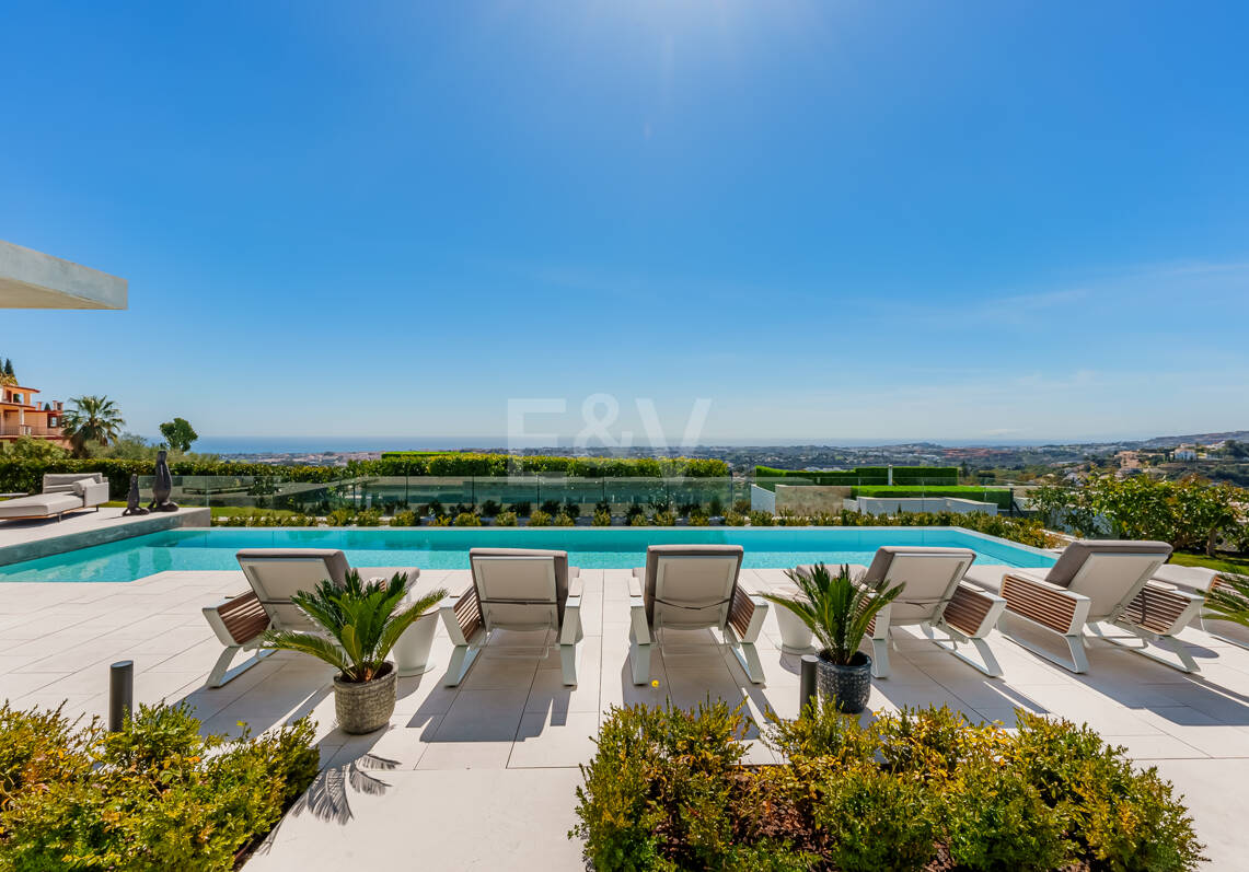Masterpiece-Villa moderne Vue imprenable sur la mer