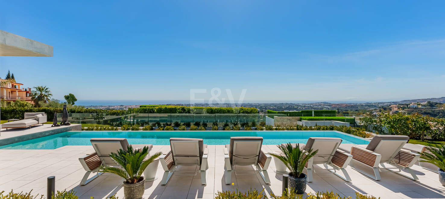 Ein zeitgenössisches Refugium mit atemberaubendem Meerblick