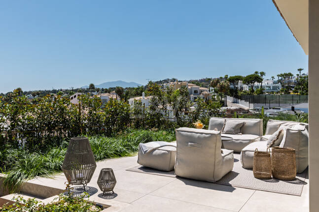 Elegante villa en los mejores Valles de Golf de Marbella