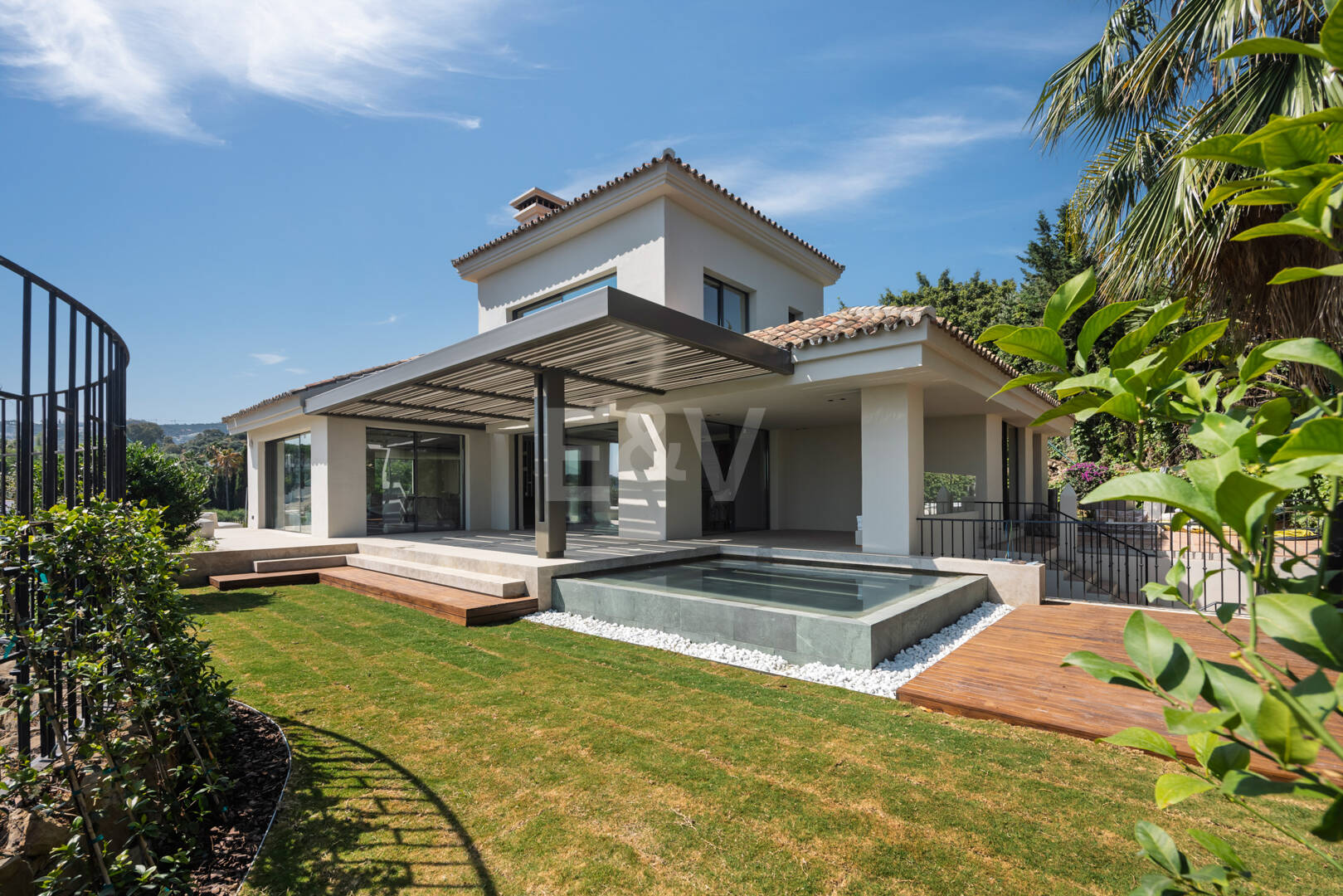 Villa élégante dans les meilleures vallées de golf de Marbella