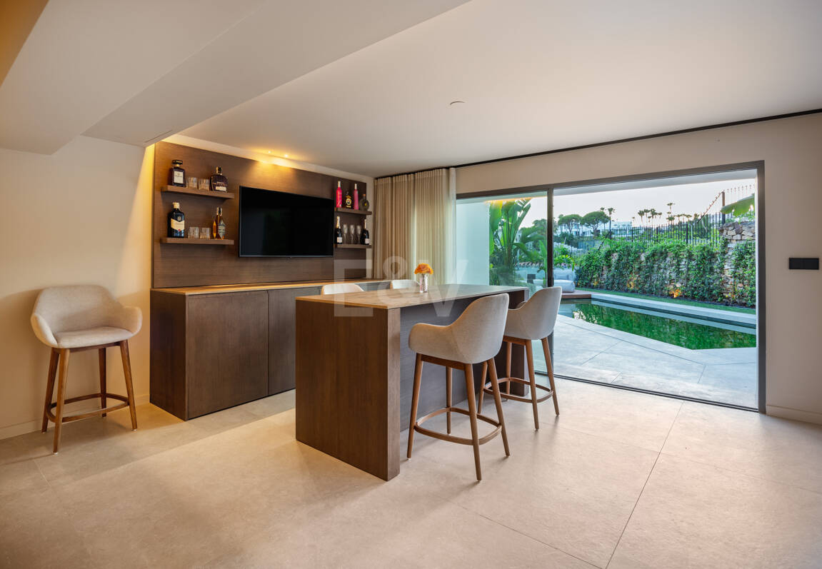 Elegante villa en los mejores Valles de Golf de Marbella