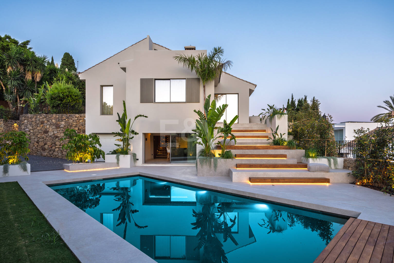 Elegante villa en los mejores Valles de Golf de Marbella