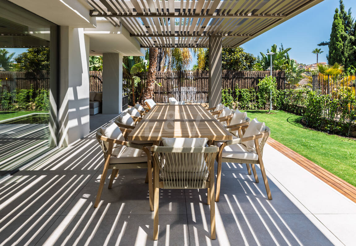 Elegante villa en los mejores Valles de Golf de Marbella