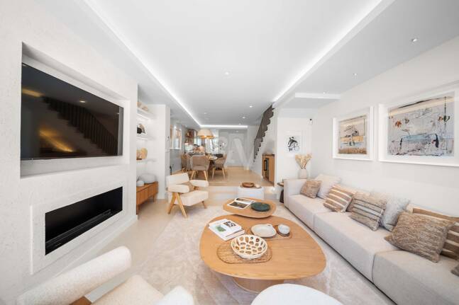 Exceptional Townhouse in Marbella’s Prime Location