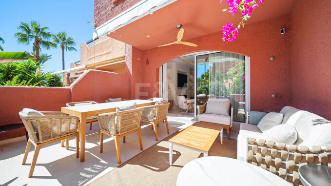Lujosa Casa Adosada Llave en Mano en Nueva Andalucía, el Exclusivo Valle del Golf de Marbella