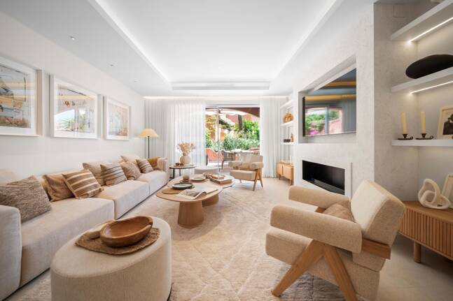 Exceptional Townhouse in Marbella’s Prime Location