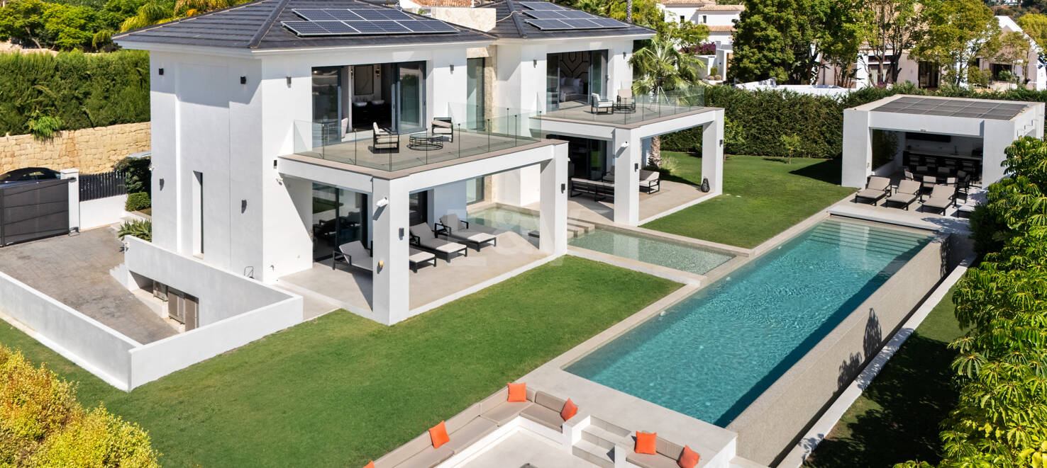 Contemporary Luxury Villa in La Quinta with Panoramic Views and Premium Amenities