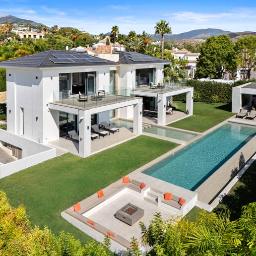 Contemporary Luxury Villa with Panoramic Views and Premium Amenities