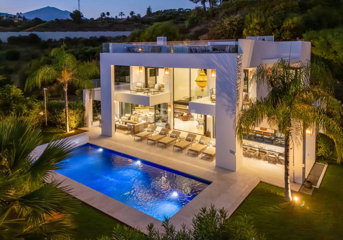 Willa na sprzedaż w Nueva Andalucia, Marbella (Wszystkie obszary)