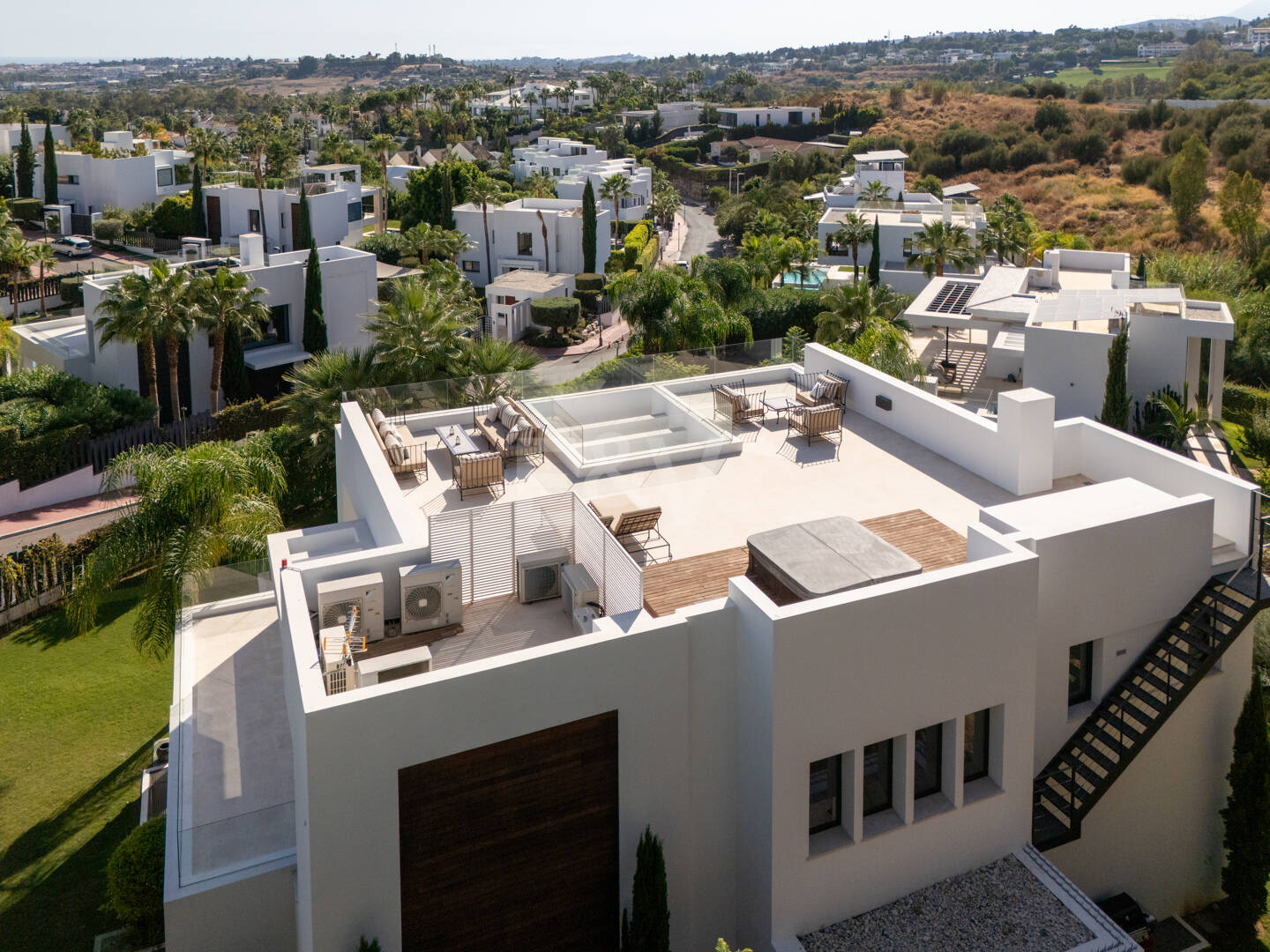 Villa contemporánea con impresionantes vistas en comunidad cerrada