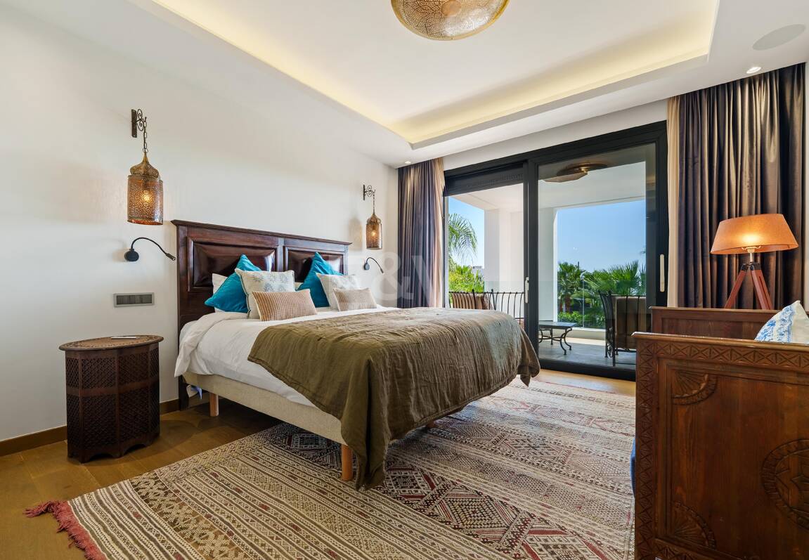 Villa contemporánea con impresionantes vistas en comunidad cerrada