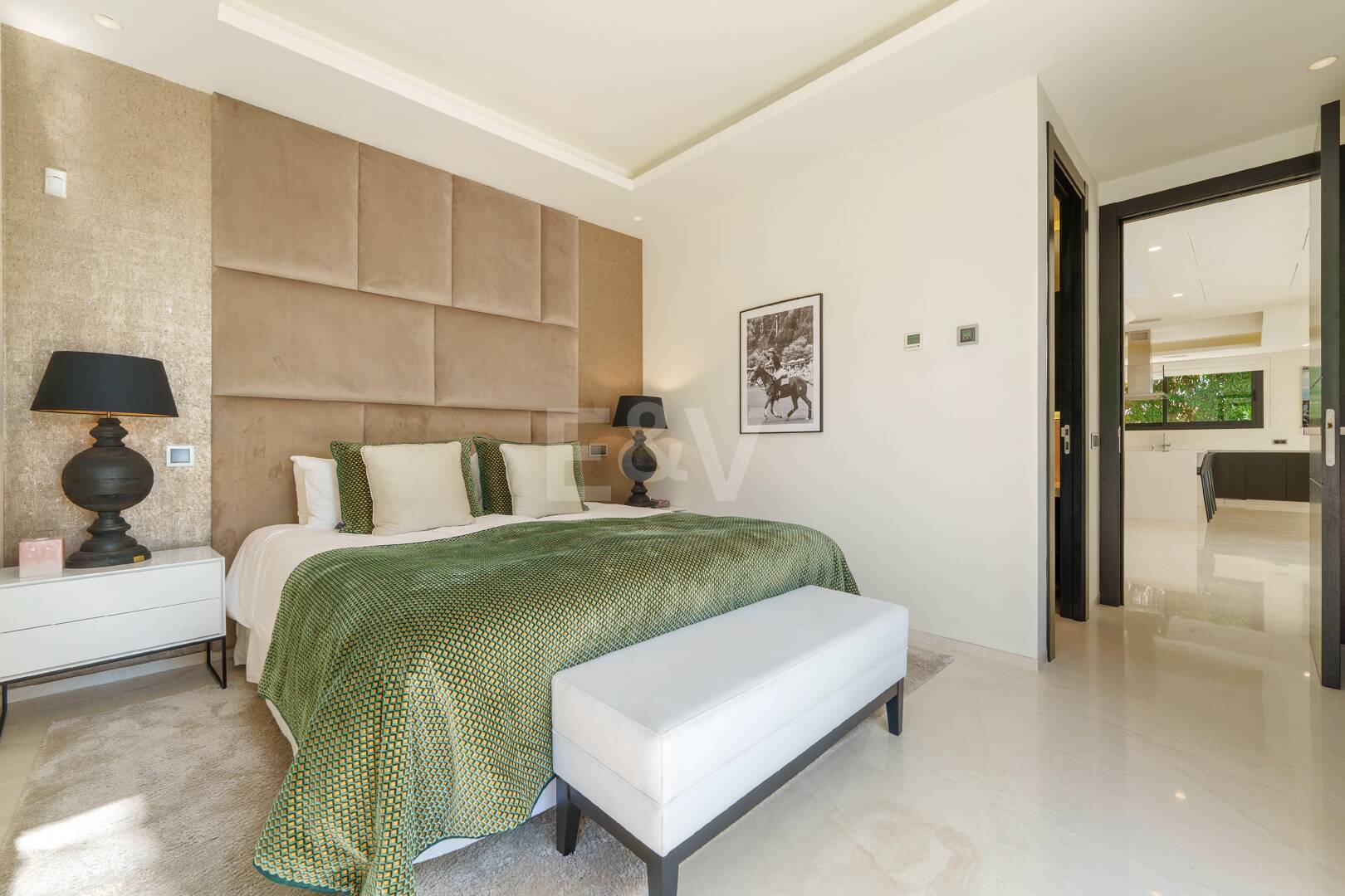 Villa contemporánea en comunidad cerrada en Nueva Andalucía