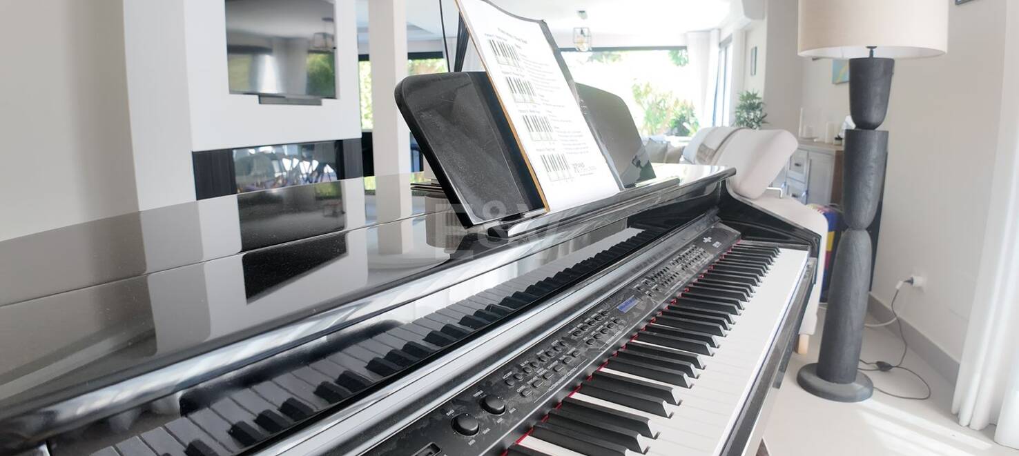 Moderne Villa zur Langzeitmiete in Guadalmina Alta