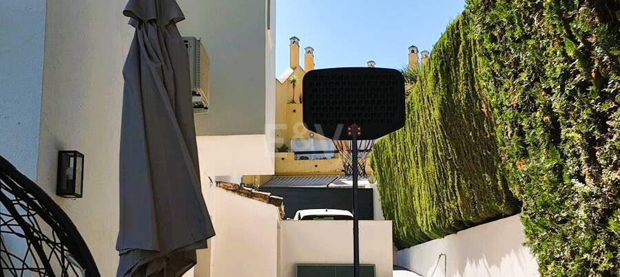 Moderne Villa zur Langzeitmiete in Guadalmina Alta