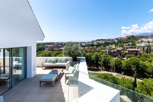 First Line Golf Duplex Penthouse with Private Pool and Sea Views