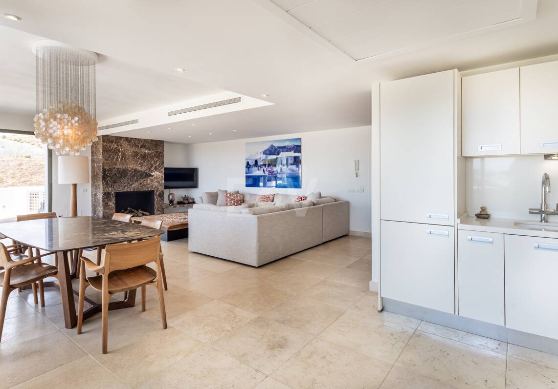 Första Line Golf Duplex Penthouse med privat pool och havsutsikt