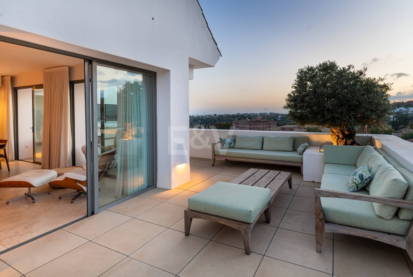 Duplex Penthouse in Erster Reihe zum Golfplatz mit Privatem Pool und Meerblick