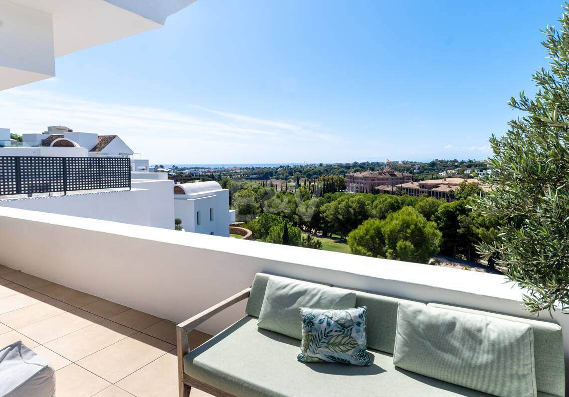 Första Line Golf Duplex Penthouse med privat pool och havsutsikt