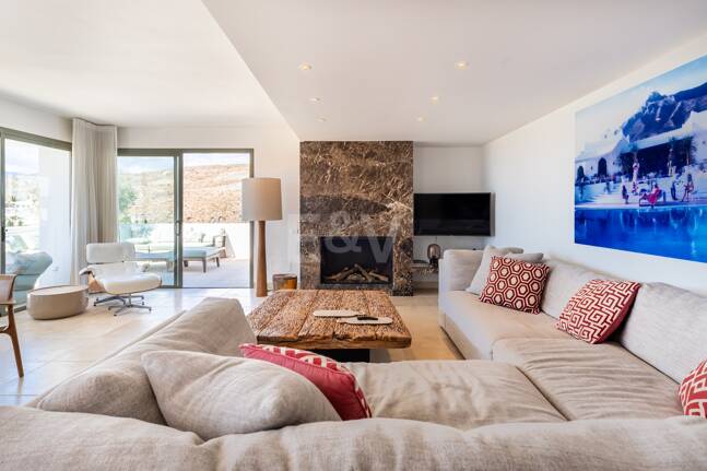 First Line Golf Duplex Penthouse with Private Pool and Sea Views