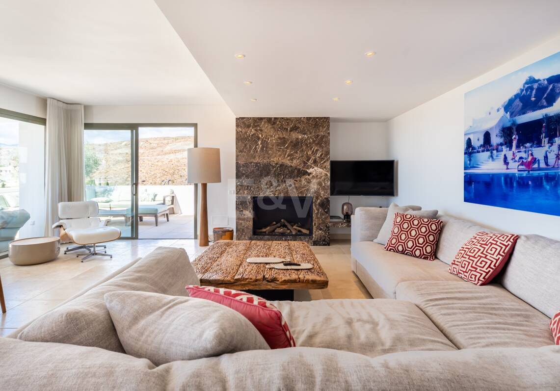Första Line Golf Duplex Penthouse med privat pool och havsutsikt