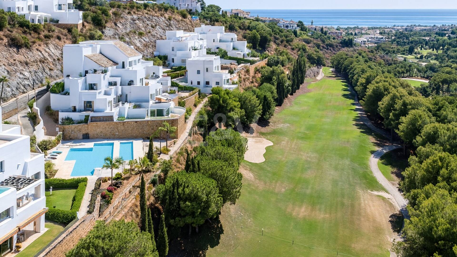 Duplex Penthouse in Erster Reihe zum Golfplatz mit Privatem Pool und Meerblick