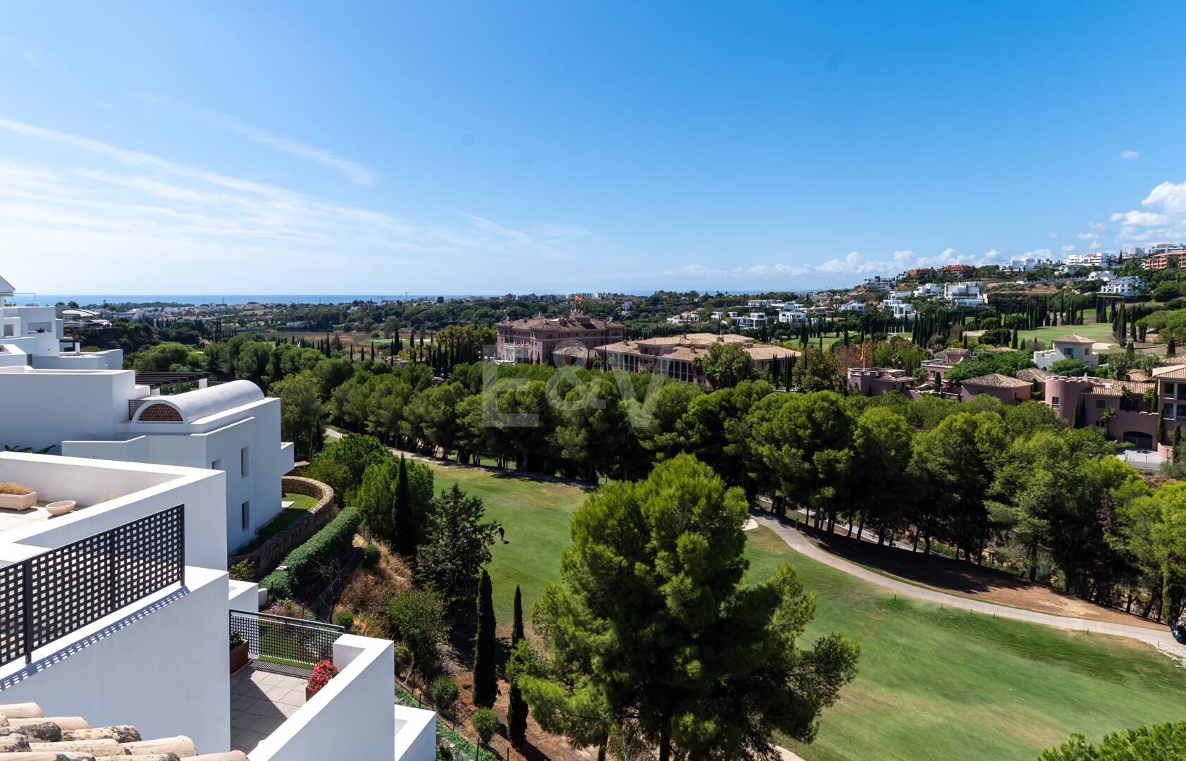 Duplex Penthouse in Erster Reihe zum Golfplatz mit Privatem Pool und Meerblick