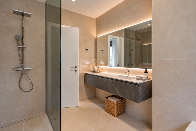 Modern Villa med privat pool och trädgård i El Rosario, Marbella