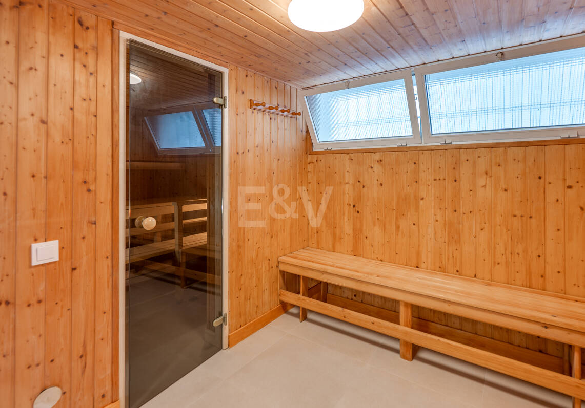 Modern Villa med privat pool och trädgård i El Rosario, Marbella