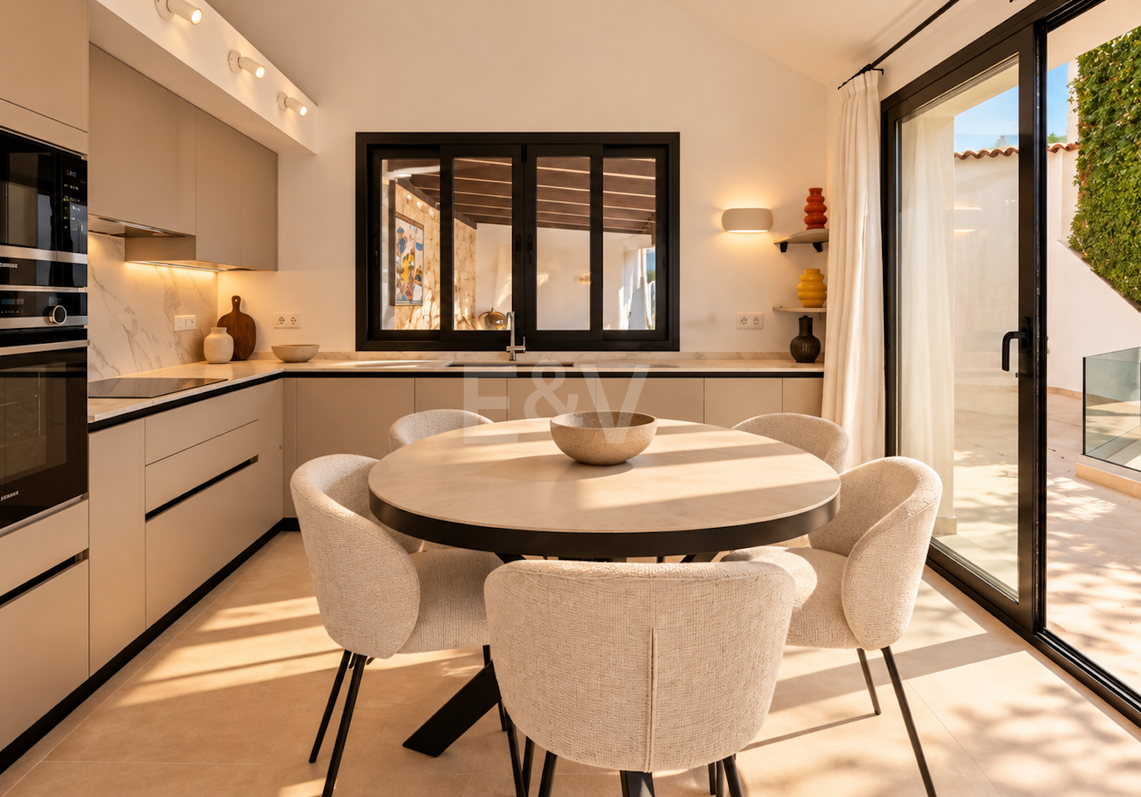Modern Villa med privat pool och trädgård i El Rosario, Marbella