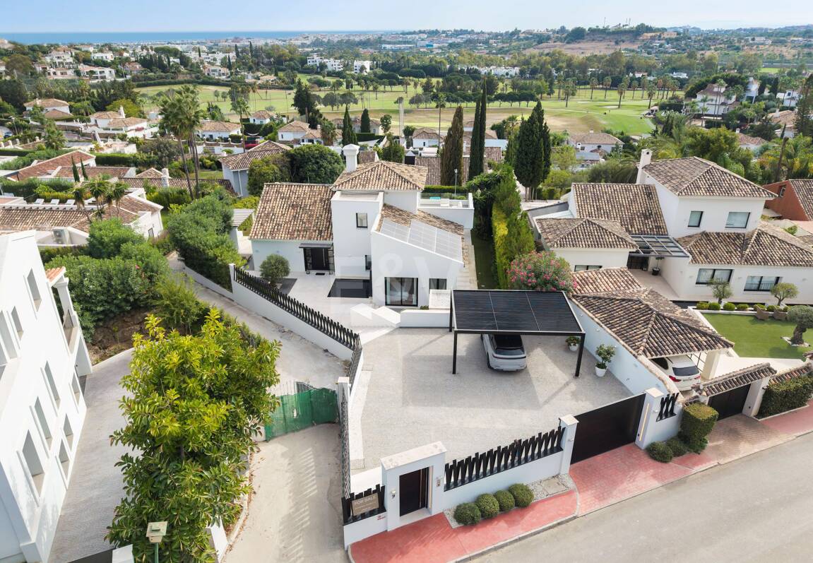 Oszałamiająca willa z panoramicznym widokiem na Los Naranjos Golf area