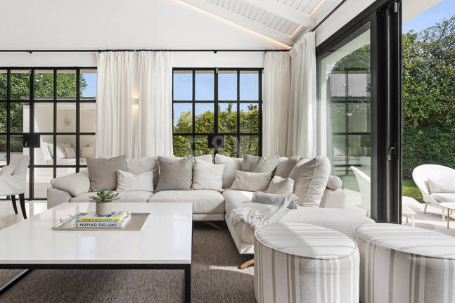 Oszałamiająca willa z panoramicznym widokiem na Los Naranjos Golf area