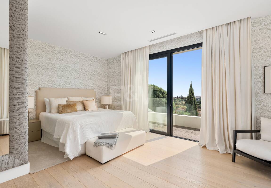 Oszałamiająca willa z panoramicznym widokiem na Los Naranjos Golf area