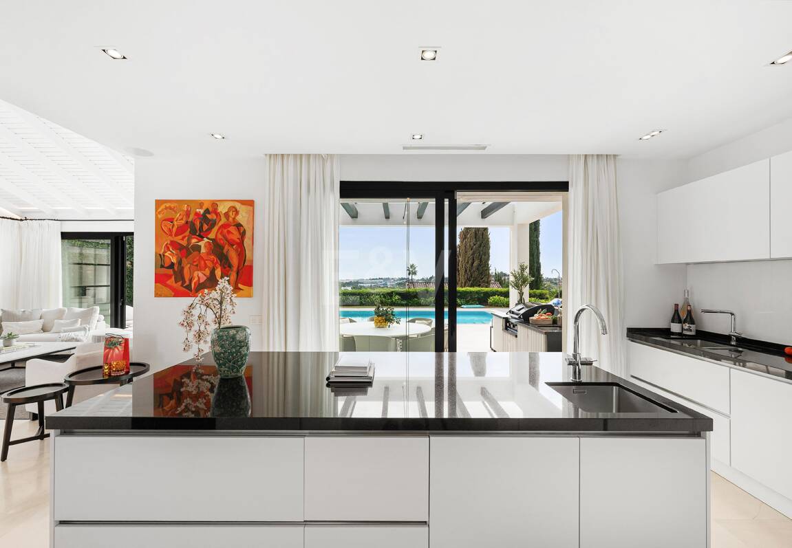 Oszałamiająca willa z panoramicznym widokiem na Los Naranjos Golf area