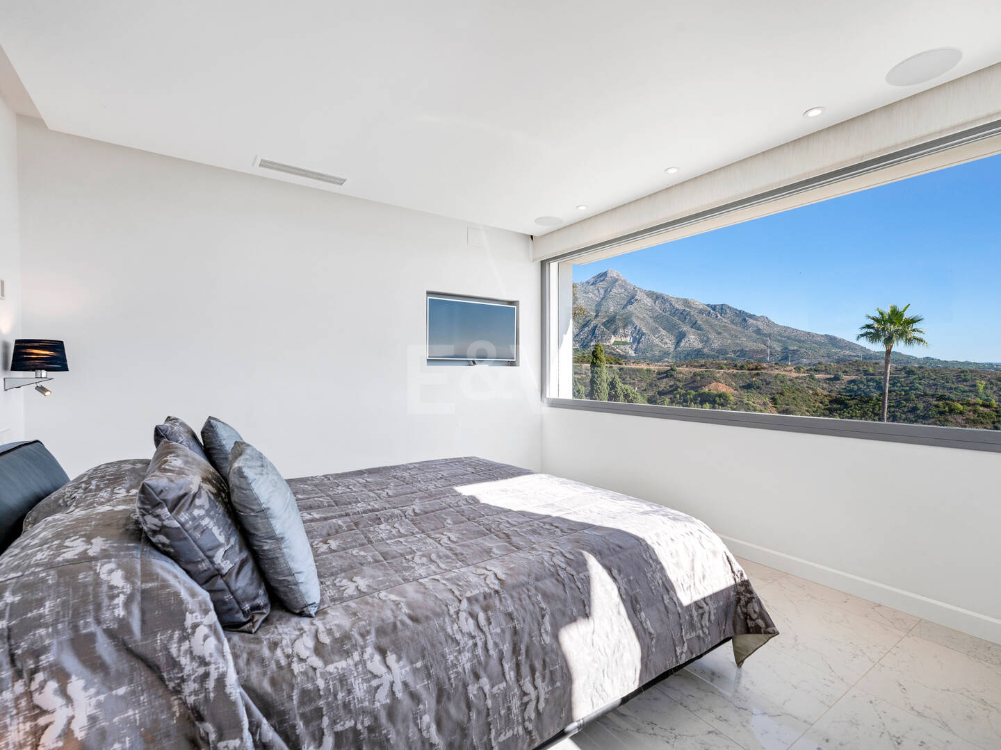 Contemporary Luxury Villa with Sea and Mountain Views