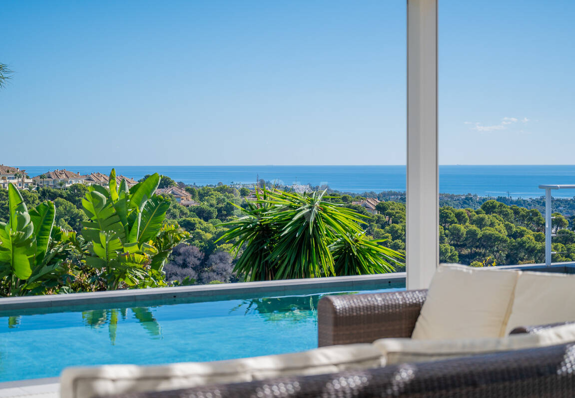 Contemporary Luxury Villa with Sea and Mountain Views