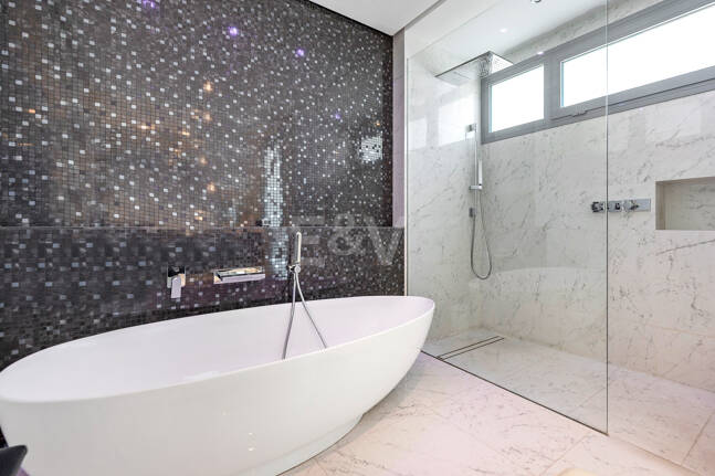 Contemporary Luxury Villa with Sea and Mountain Views