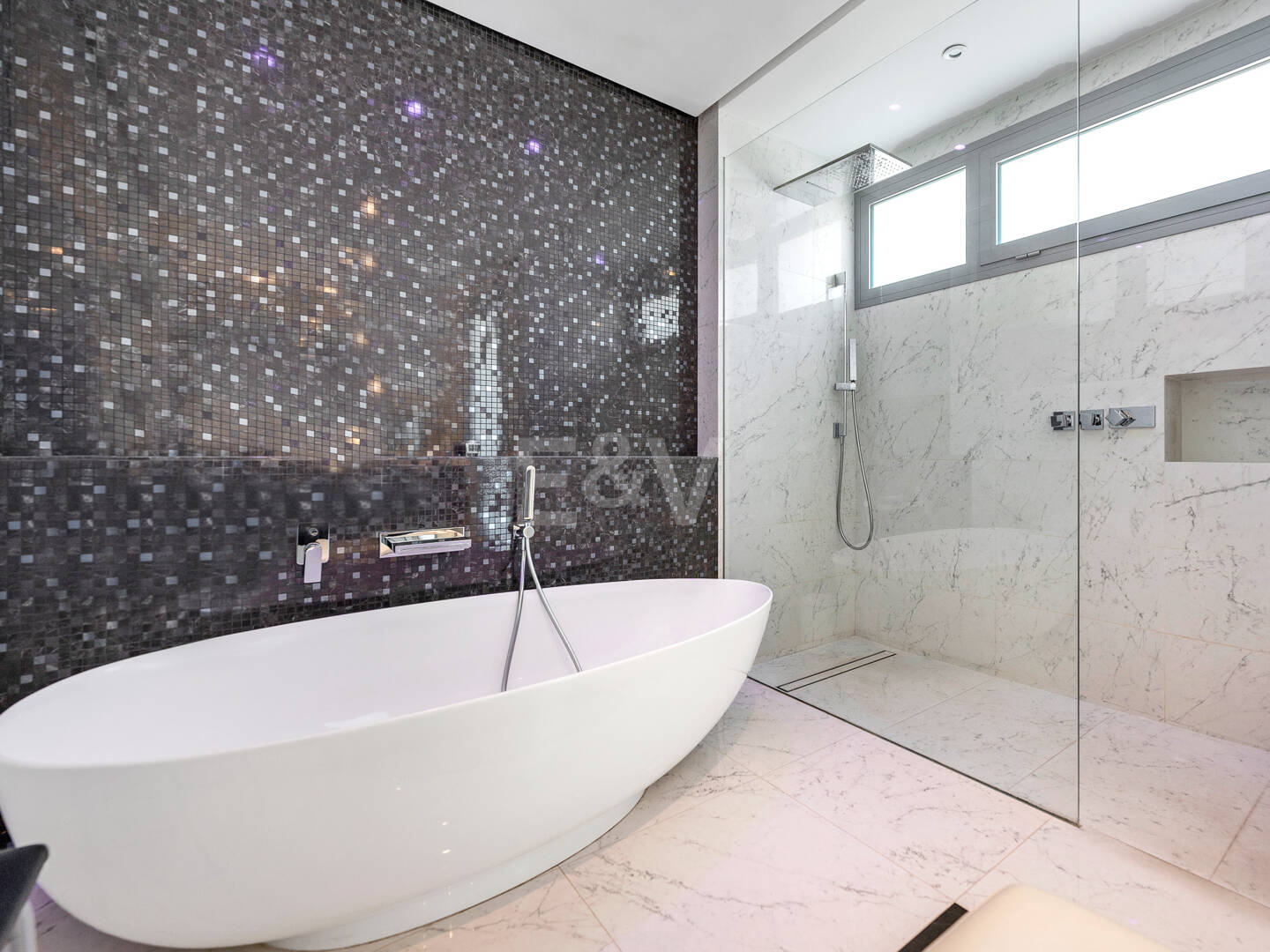 Contemporary Luxury Villa with Sea and Mountain Views