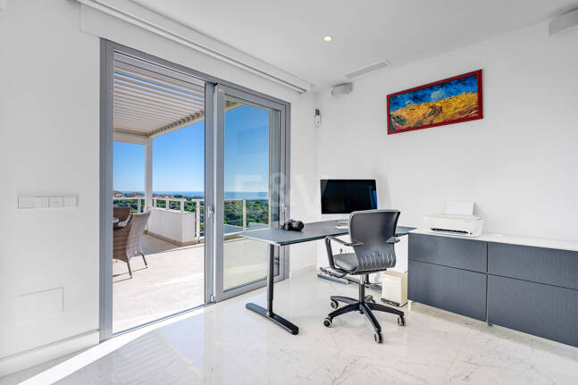 Contemporary Luxury Villa with Sea and Mountain Views