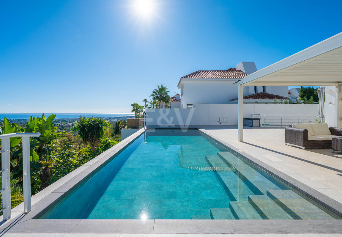 Contemporary Luxury Villa with Sea and Mountain Views